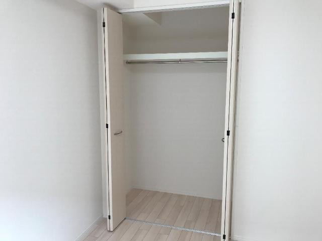 洋室5.1帖収納スペース