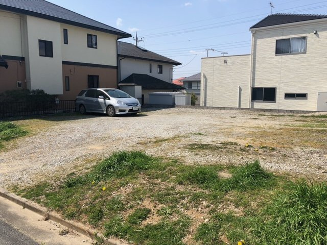 近隣駐車場（先着１台）