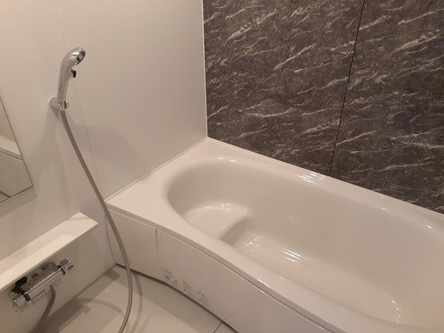 日々の疲れを癒すお風呂付です