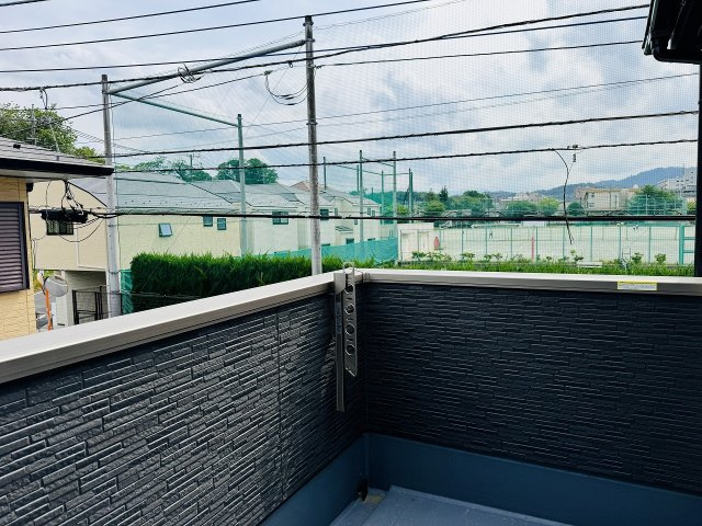 八王子市　散田町　新築一戸建て　２５ー１期のバルコニー|～南東向きで陽当たりの良いバルコニー～