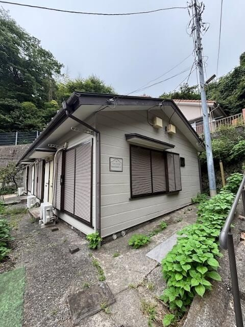 横須賀市追浜南町２丁目のアパートの外観