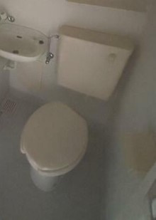 横須賀市追浜南町２丁目のアパートのトイレ