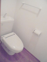 ゆったりとした空間のトイレです