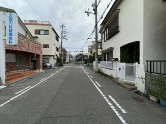 【前面道路含む現地写真】
