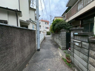 【前面道路含む現地写真】
