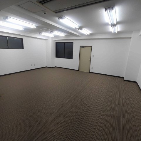 NCKビルの内装