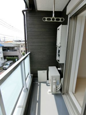 グランブラン草加のバルコニー