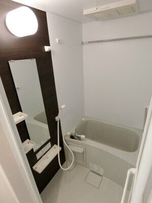 グランブラン草加の浴室