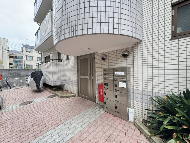 松戸セントラルコートのエントランス