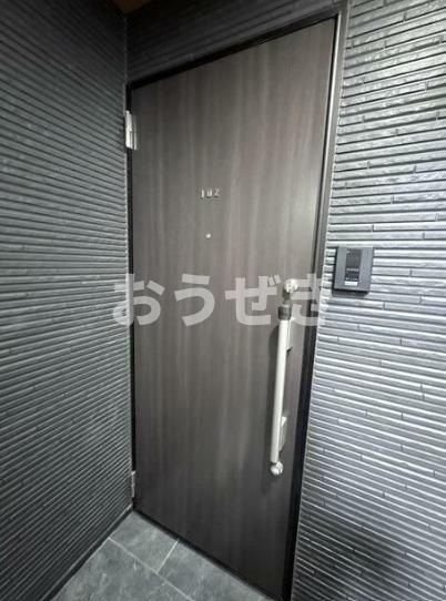 ヴィラージュ戸塚壱番館の玄関