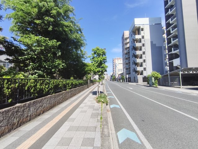 浦和区仲町　角地ビル用地の周辺|歩道があり安心！