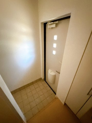 【玄関】 | ハイグレイス1番館 | ※同物件、同タイプ、間取り反転のお部屋です