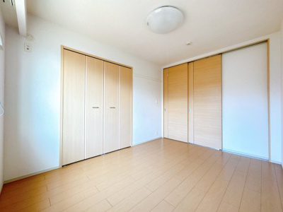 【居間・リビング】 | ハイグレイス1番館 | ※同物件、同タイプ、間取り反転のお部屋です