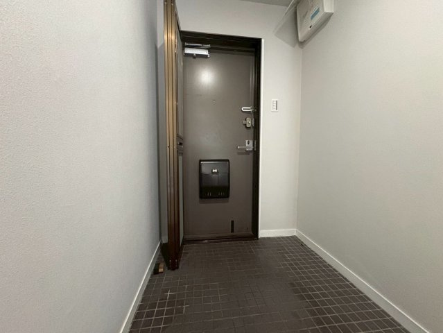 ◆リフォーム済み◆駅徒歩３分◆２沿線利用可◆ペット可（規約有）◆ユニ宇治川マンション３号館の玄関|玄関