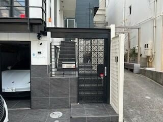 片瀬海岸３丁目戸建のエントランス