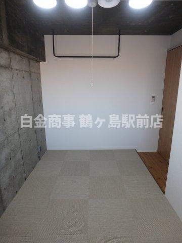コンドミニアム坂戸の洋室
