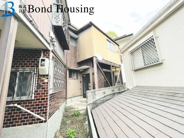 収益物件でも可能　再建築不可　長田区花山町２丁目　中古戸建のバルコニー