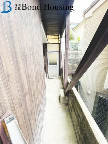 収益物件でも可能　再建築不可　長田区花山町２丁目　中古戸建のバルコニー