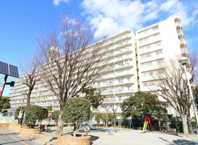 【外観】 | 志木ハイデンス　(丸井志木店) | 目の前が公園のため、開放感のある住環境