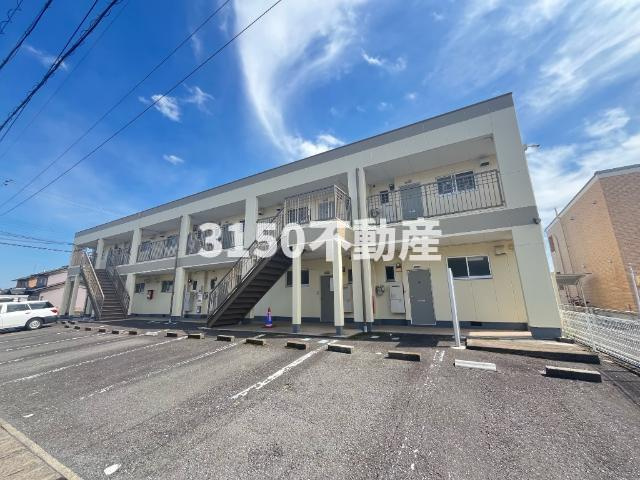 サンハイム山川の駐車場