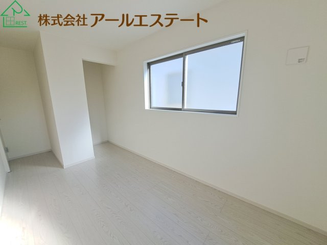 加古郡播磨町東本荘1丁目　　山陽電鉄「播磨町駅」徒歩2分の洋室