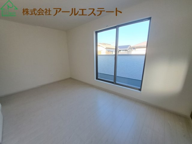 加古郡播磨町東本荘1丁目　　山陽電鉄「播磨町駅」徒歩2分の寝室