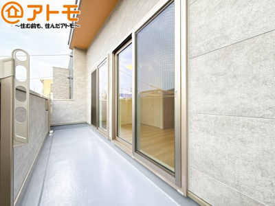 【バルコニー】 | 駿河区石田1丁目5期　新築戸建　1号地 | 陽当りの良いバルコニーはお洗濯物はもちろんお布団もふかふかになります♪