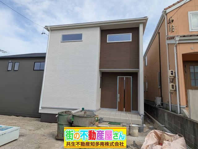 リーブルガーデン知多市梅が丘第5　1号棟