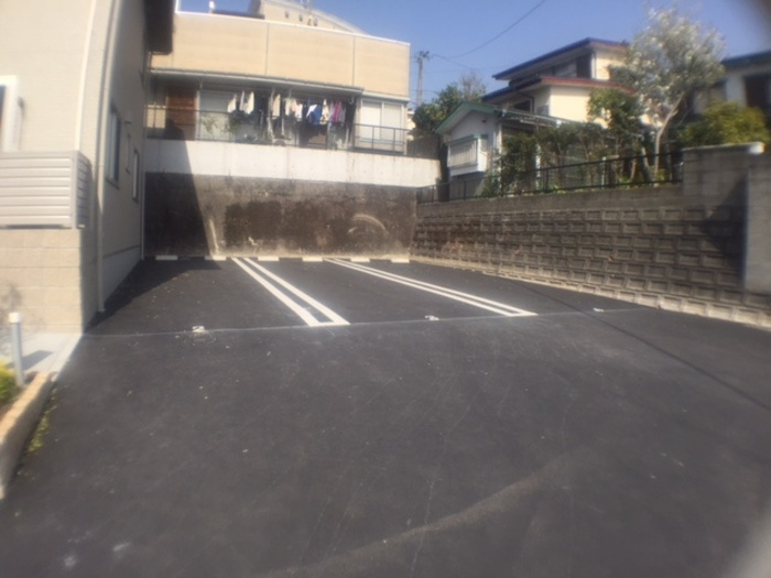 【駐車場】