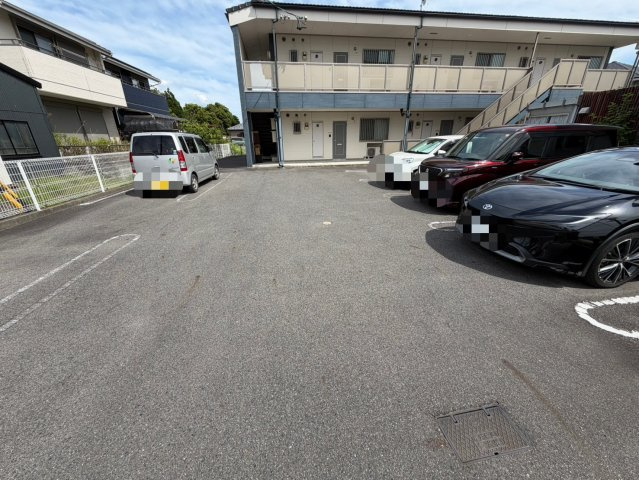 Ｓｕｒｐｌｕｓ　Ｋａｔｏｕの駐車場