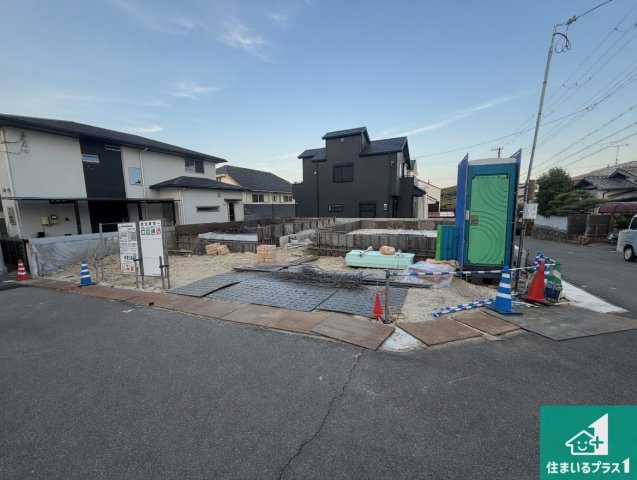 神戸市垂水区桃山台　第2期　新築一戸建ての外観|周辺は落ち着いた街並みの住宅地！子育てがしやすい住環境です！まだ未完成ですが、現地でしかわからない事もございます。是非一度ご覧ください。