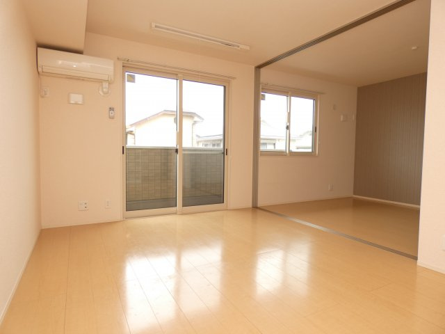 VILLADELSOLの居間・リビング|VILLA DEL SOL