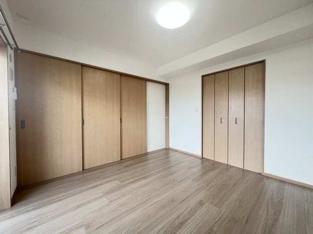 ベルスオーノの洋室