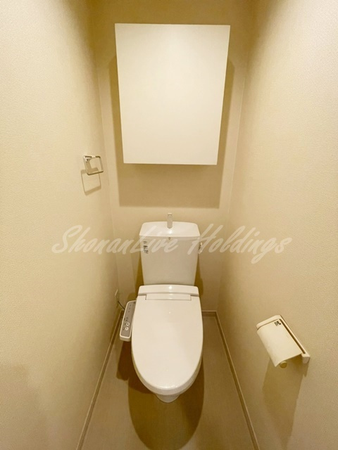 茅ヶ崎市東海岸北３丁目の賃貸マンションのトイレ|清潔感のあるトイレです