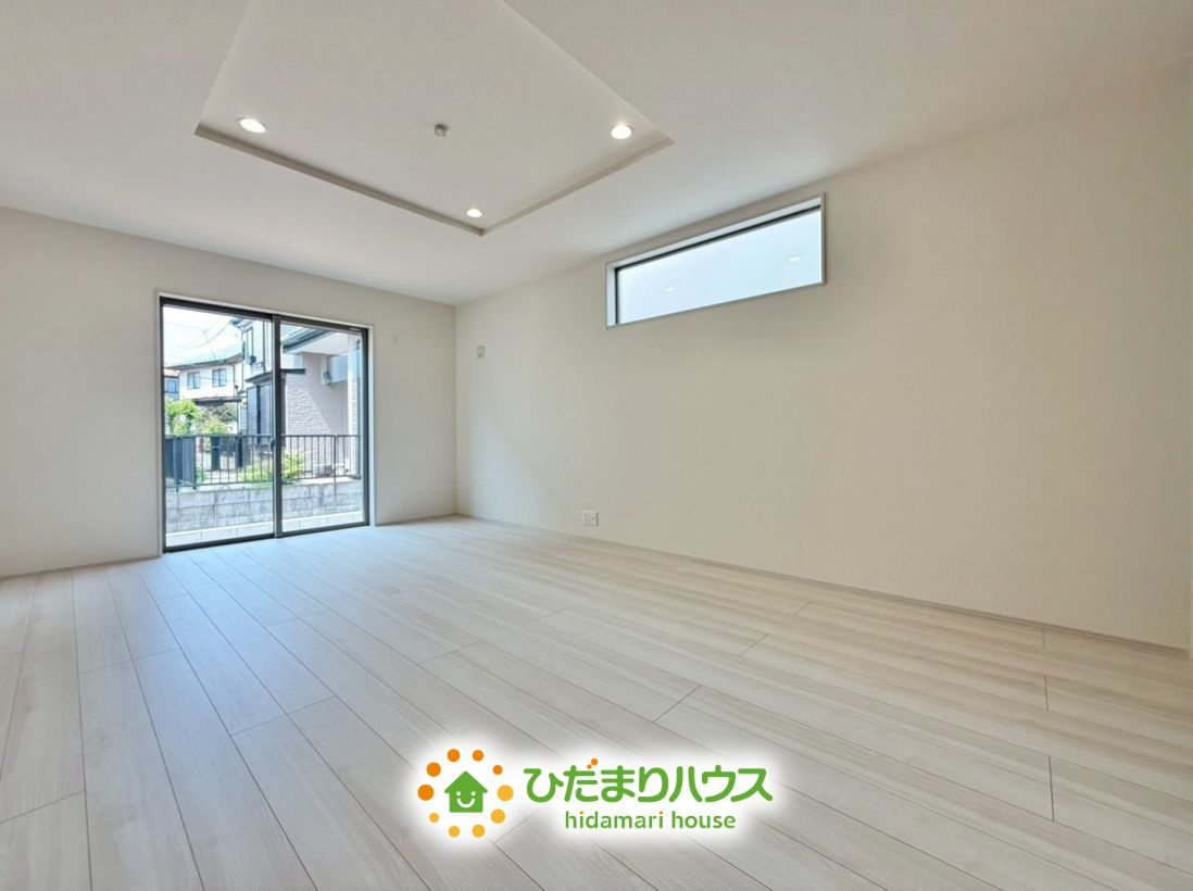 久喜吉羽第5　新築一戸建て　08　リーブルガーデンの居間・リビング