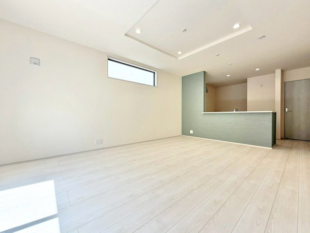 久喜吉羽第5　新築一戸建て　07　リーブルガーデンの居間・リビング