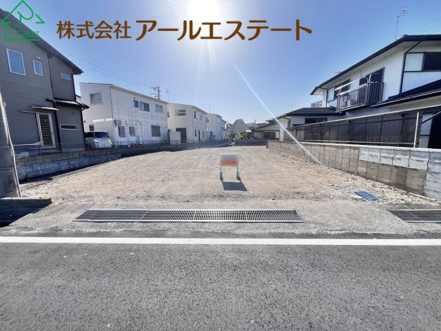 加古川市西神吉町岸　JR「宝殿駅」徒歩12分の前面道路含む現地写真