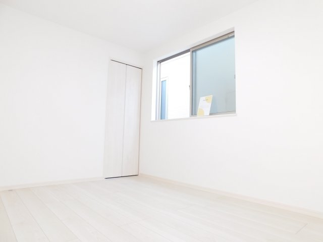 名古屋市北区上飯田北町４丁目の中古一戸建の洋室|◇２階洋室◇　　明るい洋室　全居室収納完備！　（２０２５年１０月リフォーム済）