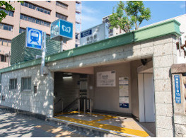 中央区築地２丁目の事務所の周辺