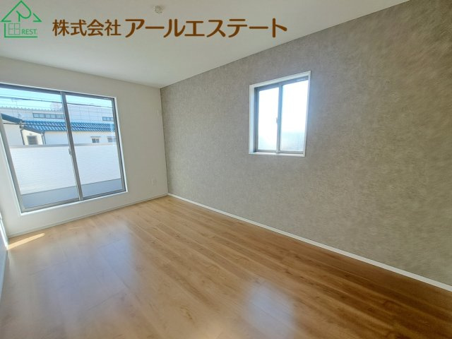 加古郡播磨町東本荘1丁目　　山陽電鉄「播磨町駅」徒歩2分の洋室