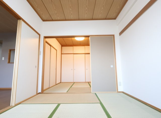 サーパス大輪町の和室|くつろぎスペースの和室！