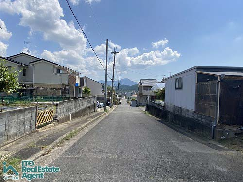 西賀茂大深町 新築戸建ての前面道路含む現地写真