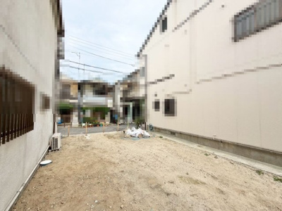 【外観】 | 住道矢田６丁目　新築一戸建 | 【浴室乾燥機付きです】一坪以上の浴室でのびのび一日の疲れを癒して下さいね！浴室に窓が付いているので、換気ができて湿気やカビ防止になりますよ♪