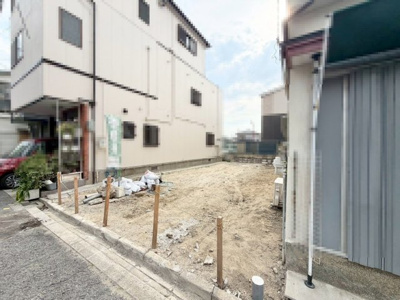 【外観】 | 住道矢田６丁目　新築一戸建 | トイレ１階と２階の２ヶ所あります！忙しい朝や家族の多いご家庭も安心ですね♪