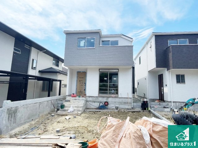 神戸市垂水区桃山台　第2期　新築一戸建ての外観|周辺は落ち着いた街並みの住宅地！子育てがしやすい住環境です！まだ未完成ですが、現地でしかわからない事もございます。是非一度ご覧ください。