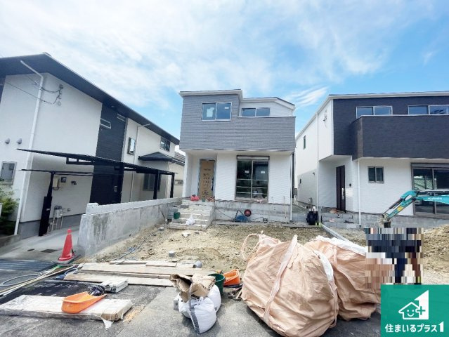 神戸市垂水区桃山台　第2期　新築一戸建ての外観|周辺は落ち着いた街並みの住宅地！子育てがしやすい住環境です！まだ未完成ですが、現地でしかわからない事もございます。是非一度ご覧ください。