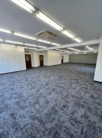 大阪市北区神山町の事務所の内装
