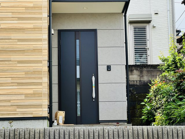 八王子市　長沼町　新築一戸建て　５期の玄関|～長沼駅徒歩16分　49坪超のゆとりある敷地　ZEH水準の省エネハウス～