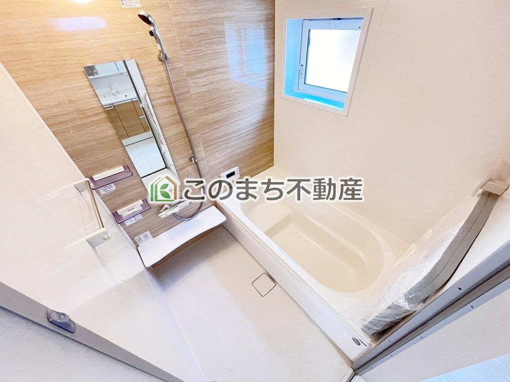 ブルーミングガーデン宇都宮市江曽島町の浴室|同社施工物件の写真です。※建具やフローリング、その他仕様が異なる場合がございます。