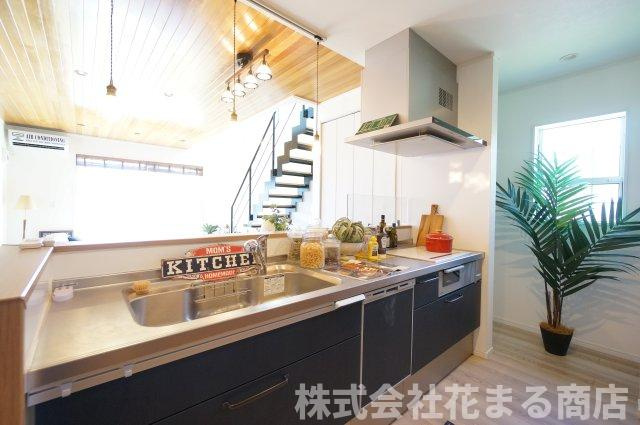 殿台町［モデルハウス］未使用物件のキッチン|＊当日ご案内可＊ご希望の物件まとめてご案内！弊社が掲載していない物件でもOK♪お気軽にご相談ください ♪お電話でのお問合わせがスムーズ♪